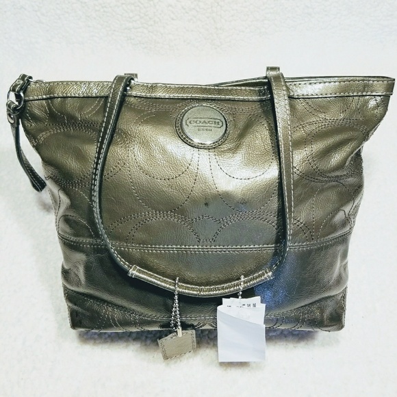 Coach - Picture 3 of 7